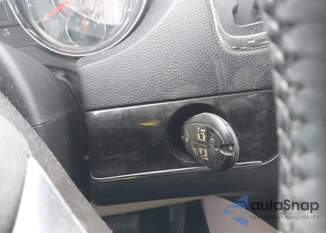 2011 Chrysler Town & Country Touring from USA, damaged, VIN 2A4RR5DG0BR734836